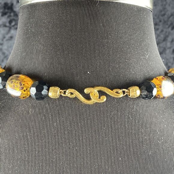 Vintage MCM Women Oval Amber Tortoise Shell Lucite & Black Beaded 24 in Necklace - Picture 7 of 7